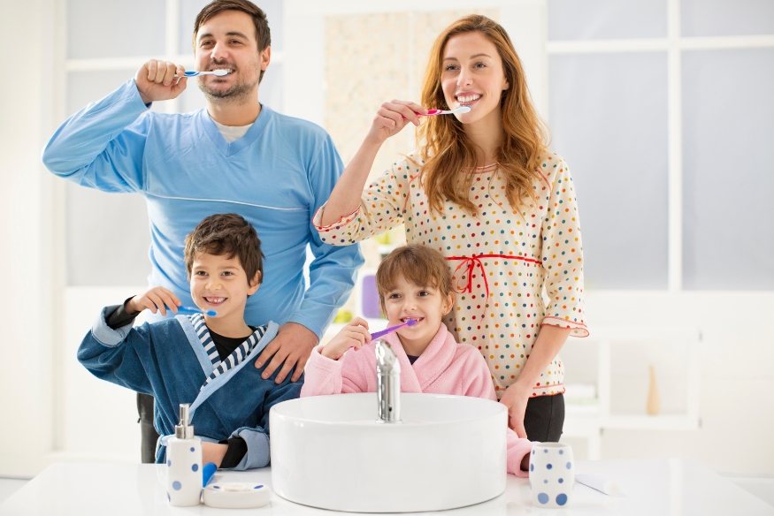 Image presents 10 Tips for Maintaining Your Family's Dental Health